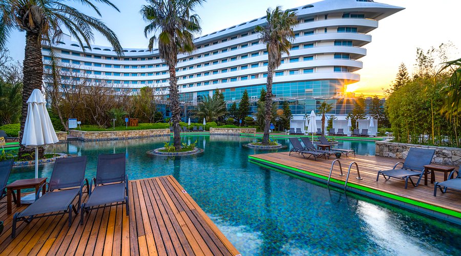 Concorde De Luxe Resort - Car Rental